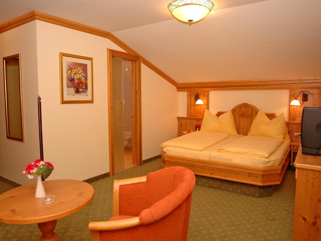 Hotel Garni Alpenland Altenmarkt im Pongau Chambre photo